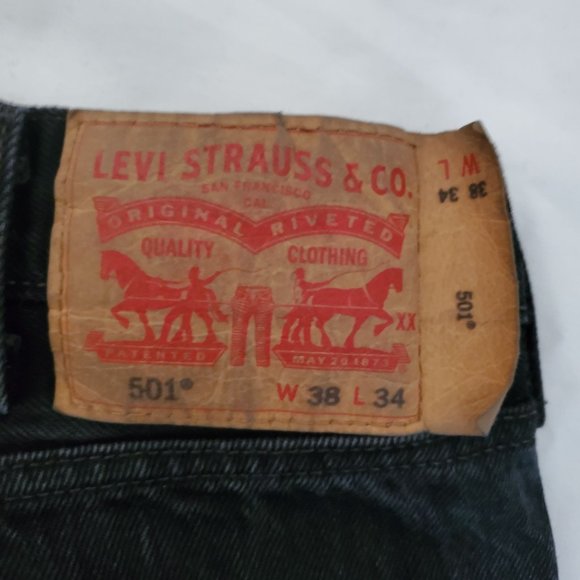 Levi Strauss & Co. Men's 501 Original Regular Fit Black Denim Jeans Size W38 L34 - Picture 7 of 16